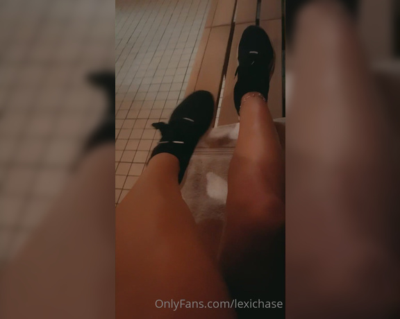 Miss Lexi Chase aka lexichase OnlyFans - Burning your nasty useless dick just to rub my feet in the sauna lol gawd! Paaaaaaaatheeetic! Cha