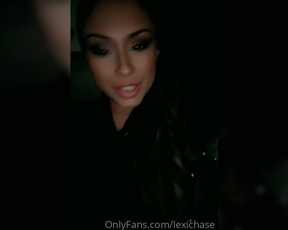 Miss Lexi Chase aka lexichase OnlyFans - Damn my feet are soft!
