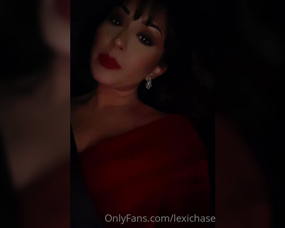 Miss Lexi Chase aka lexichase OnlyFans Video 292