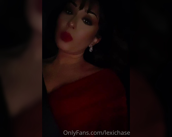 Miss Lexi Chase aka lexichase OnlyFans Video 292