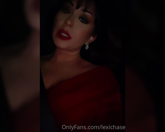 Miss Lexi Chase aka lexichase OnlyFans Video 292