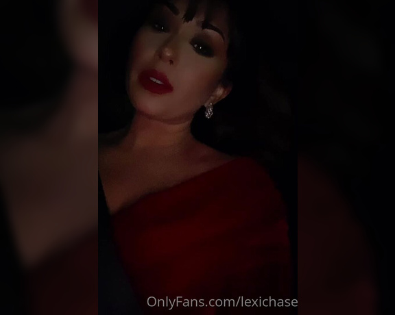 Miss Lexi Chase aka lexichase OnlyFans Video 292