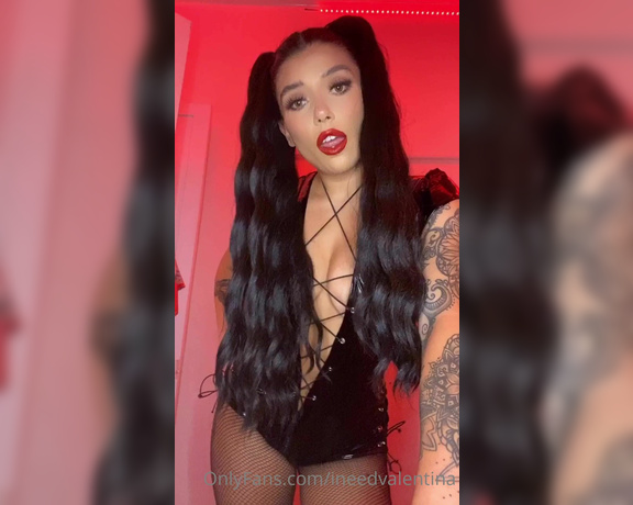 Valentina Fox aka ineedvalentina OnlyFans - You love every second you spend worshipping