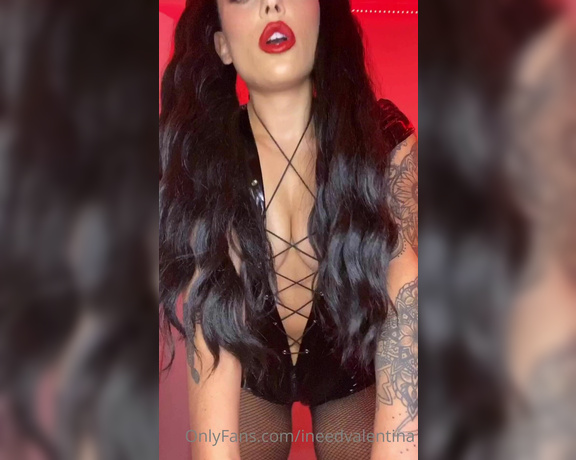 Valentina Fox aka ineedvalentina OnlyFans - You love every second you spend worshipping
