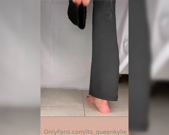 Its queen kylie aka its_queenkylie OnlyFans - I’m back bitches