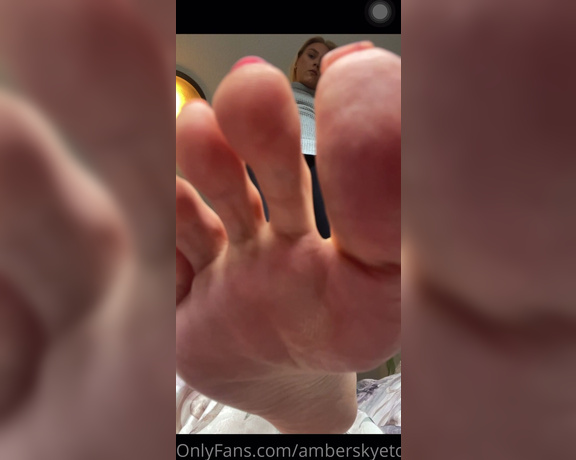 Ambtoesies aka ambtoesies OnlyFans - Giantess slowwwmooooooooooooooo