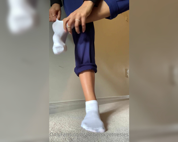 Ambtoesies aka ambtoesies OnlyFans - The sock addiction