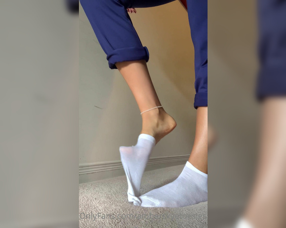 Ambtoesies aka ambtoesies OnlyFans - The sock addiction