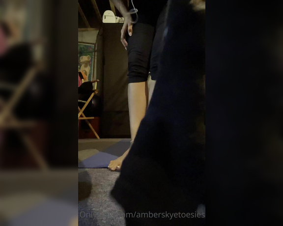 Ambtoesies aka ambtoesies OnlyFans - What a sweaty workout, my socks didn’t taste very good