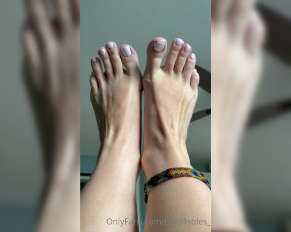 Goddess Mads aka mad4soles_ OnlyFans - Finally got fresh polish on my toes hopefully a mani tomorrow so i can feel back to normal at leas