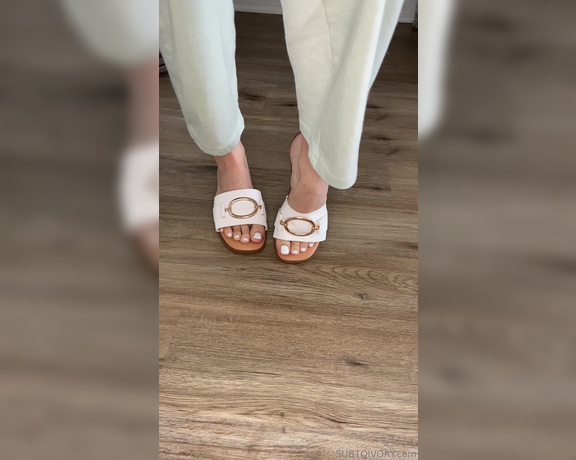 Ivory Soles aka ivorysoles OnlyFans - I can never have enough cute flip flops