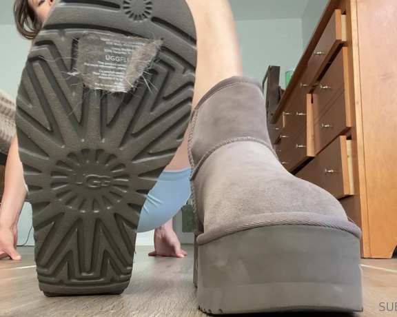 Ivory Soles aka ivorysoles OnlyFans - Short clip but brutal giantess