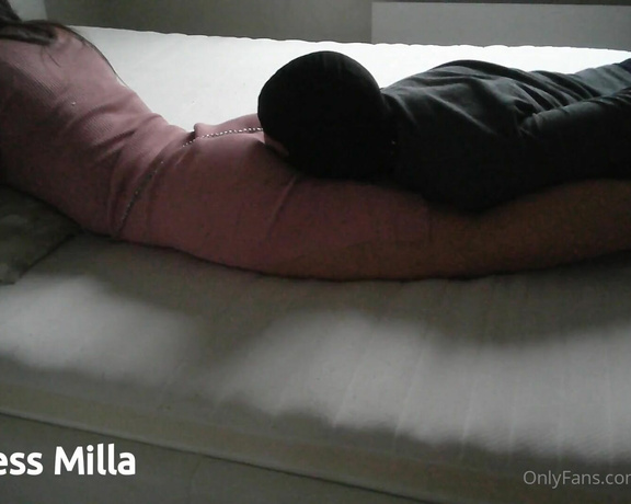 Mistress Milla aka millamistress OnlyFans - Petit moment de dtente !