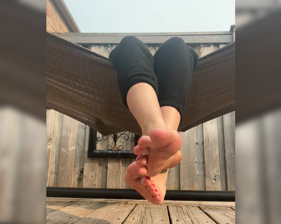 QueenZ’sFeet aka feetznation OnlyFans - Just hangin