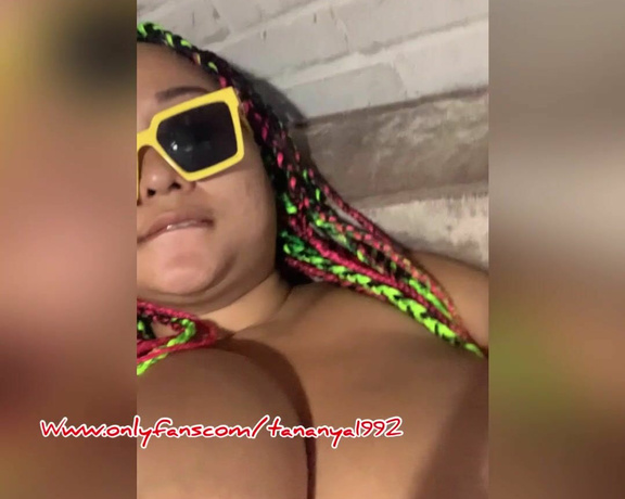 Tananya1992 aka tananya1992 OnlyFans - Come to lick my boobs babe