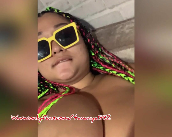 Tananya1992 aka tananya1992 OnlyFans - Come to lick my boobs babe