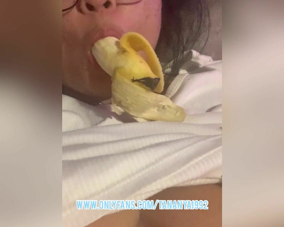 Tananya1992 aka tananya1992 OnlyFans - My banana