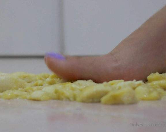 Goddess Mel aka feetgoddess_mel OnlyFans - It’s finally here me crushing a banana with my feet, this is a short clip from a custom I made,