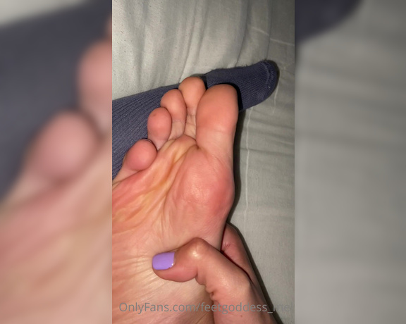 Goddess Mel aka feetgoddess_mel OnlyFans - Taking off my smelly socks after a long day while I take my online class do you see the sock marks