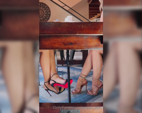 Erikas_feet aka erikas_feet OnlyFans - Footsies and foot worship w my favorite dinner date @mathema kitten full vid slid into your DMs