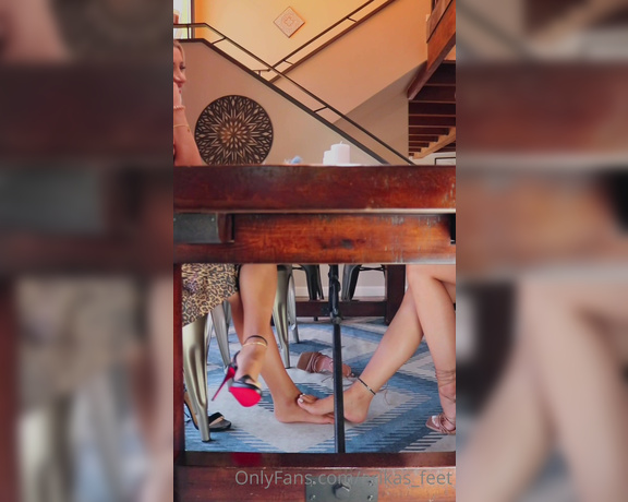 Erikas_feet aka erikas_feet OnlyFans - Footsies and foot worship w my favorite dinner date @mathema kitten full vid slid into your DMs