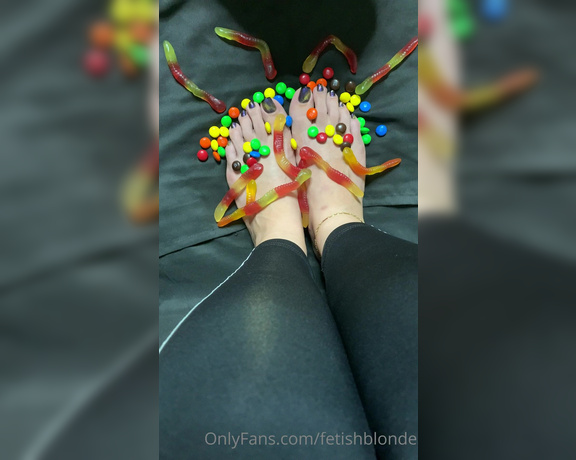 Foot fetish blonde aka fetishblonde OnlyFans - Behind the scenes with some Halloween candy