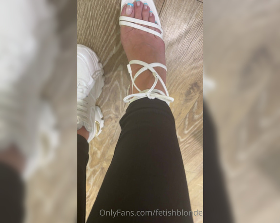 Foot fetish blonde aka fetishblonde OnlyFans - Love these white lace ups 1