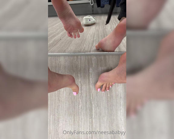 Footprincessx1 aka footprincessx1 OnlyFans - Need a new pedi