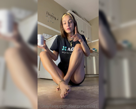 Footprincessx1 aka footprincessx1 OnlyFans - Good morning boys 2