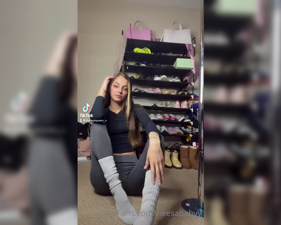 Footprincessx1 aka footprincessx1 OnlyFans - Who loves socks 1