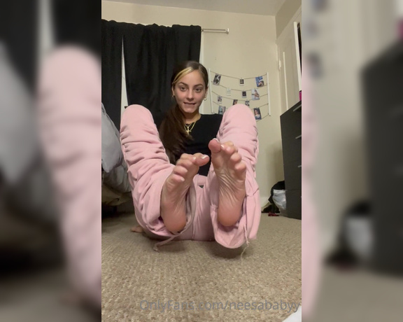 Footprincessx1 aka footprincessx1 OnlyFans - If we reach the goal I will post more like this  1