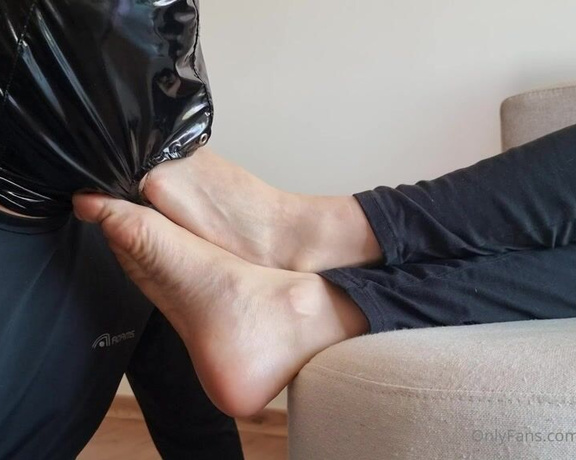 Goddess Elisa aka goddesselisaa OnlyFans - If you reaaaaally love my feet, you will love this video and surely you will think what do I need