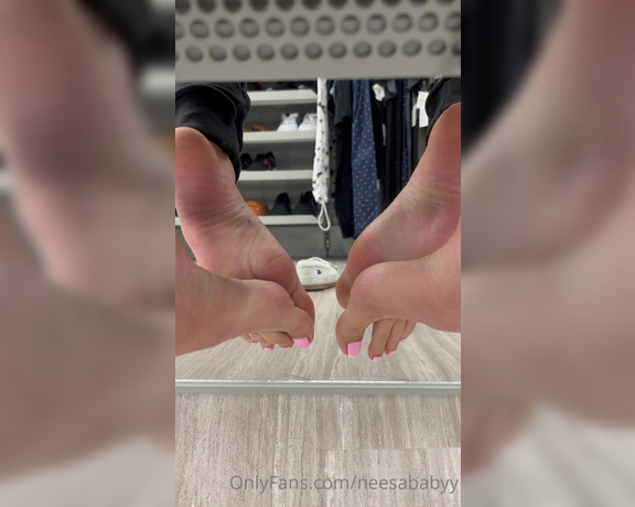 Footprincessx1 aka footprincessx1 OnlyFans - Size 19 shoe 2