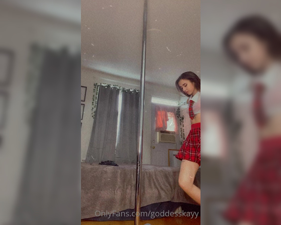 Goddesskayy aka goddesskayy OnlyFans - A longer pole video I’m still learning, just a little quarantine hobby I started but I really hop