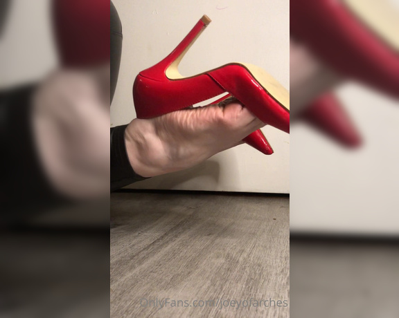 Joeyofarches aka joeyofarches OnlyFans - A pair of my favourite heels getting a little messy just for you Happy Friday