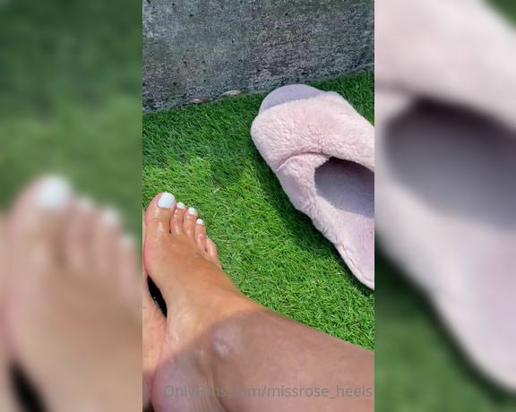 Missrose_heels aka missrose_heels OnlyFans - The sun shining on my oily feet in the fresh Dutch air Would be nice to have a big cock between t 2