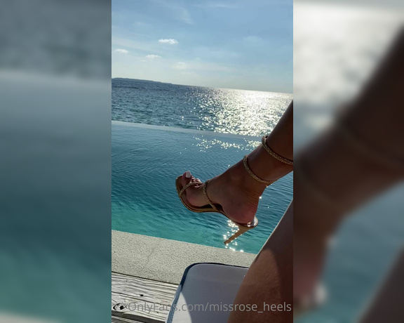 Missrose_heels aka missrose_heels OnlyFans - Become all zen while looking at this piece of art and the water and the shiny heels when i went