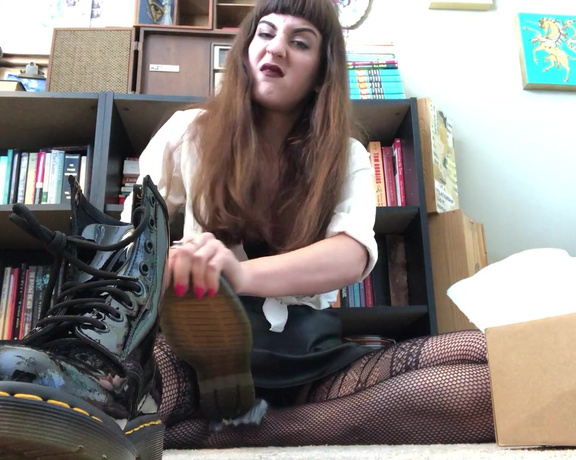 Ms Tomorrow aka dommetomorrow OnlyFans - Unboxing my new boots from a new shoe bitch I still want more and more and more and MORE