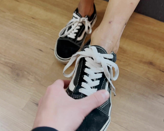 StillSinning aka stillsinning OnlyFans - Made him go CRAZY for my Dirty Vans PED Socks  his CUM is mine MASSIVE Load!