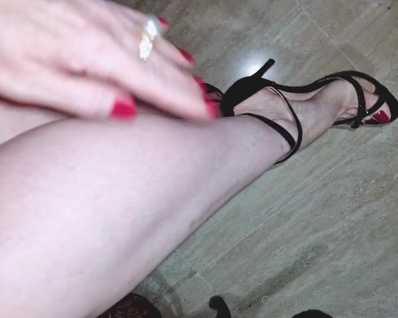 Feetvampire aka feetvampire OnlyFans Video 687