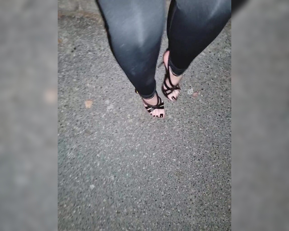 Feetvampire aka feetvampire OnlyFans - Your vampire goes out at night alone