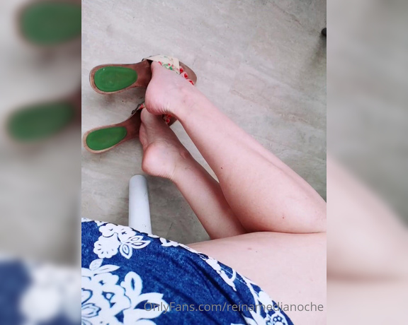 Feetvampire aka feetvampire OnlyFans - Dangling muls