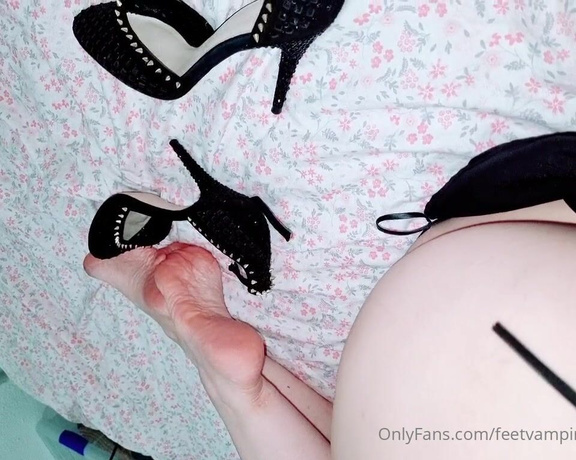 Feetvampire aka feetvampire OnlyFans Video 387