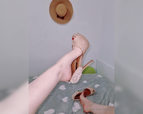 Feetvampire aka feetvampire OnlyFans Video 846