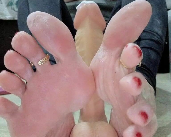 Feetvampire aka feetvampire OnlyFans Video 633