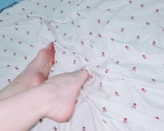 Feetvampire aka feetvampire OnlyFans - Lo necesito al final del da I need it at the end of the day