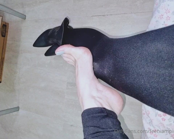 Feetvampire aka feetvampire OnlyFans Video 993