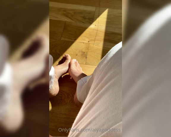 Alyafeets aka Alyagoddess Onlyfans - Sweet feet in full effect I just love recording this kinda of videos 3