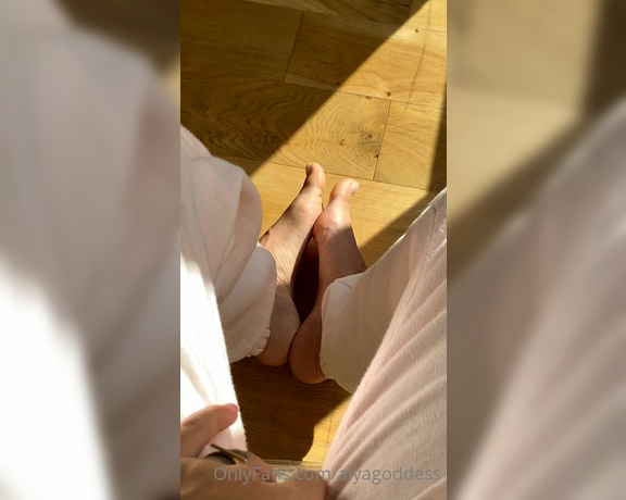 Alyafeets aka Alyagoddess Onlyfans - Sweet feet in full effect I just love recording this kinda of videos 3