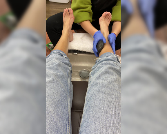 Alyafeets aka Alyagoddess Onlyfans - Hot stone massage! Send $30, cover this!